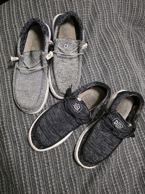 Hey Dudes Men’s WALLY SOX STITCH and WALLY FUNK Size 9